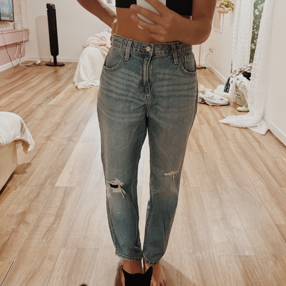 Old Navy Light Blue Distressed Boyfriend Jeans